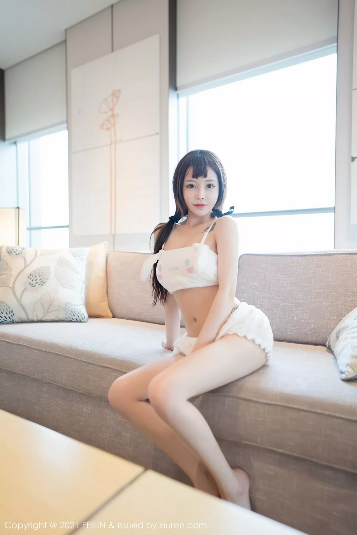 4ktu.com_[FeiLin嗲囡囡]VOL.365_嫩模哩哩呀私房粉色卡通连体内衣秀完美身材迷人诱惑写真43P